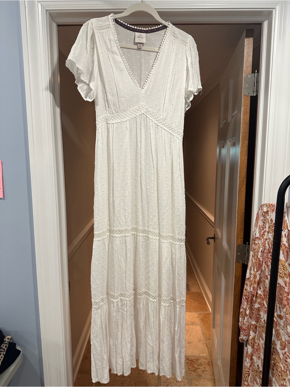 Knox Rose White Eyelet V-Neck Maxi Dress
